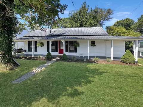213 Church St, Dover, TN 37058