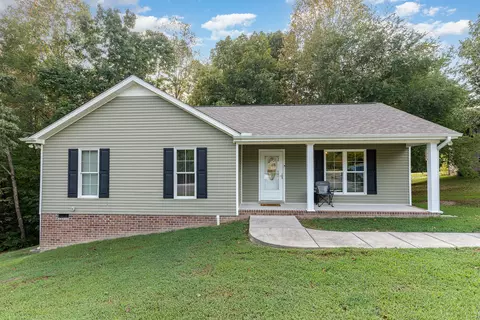 102 Dell Way One, Dickson, TN 37055