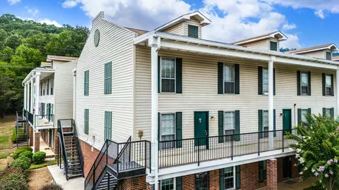900 Mountain Creek Rd #C-48, Chattanooga, TN 37405