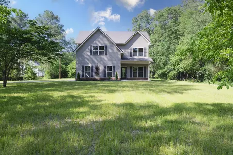 283 Providence Rd, Pelham, TN 37366