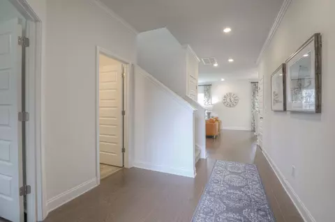 203 Crabourne Dr, White House, TN 37188