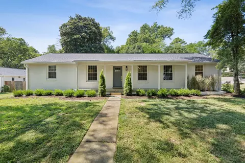 4835 Briarwood Dr, Nashville, TN 37211