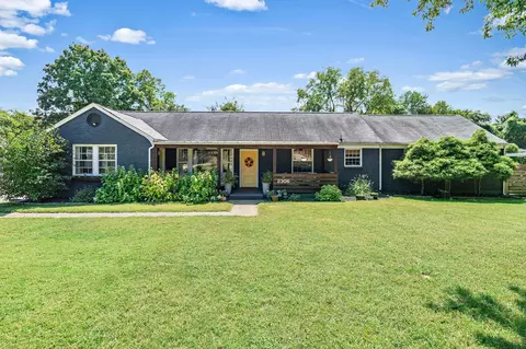 2306 Demarius Dr, Nashville, TN 37216