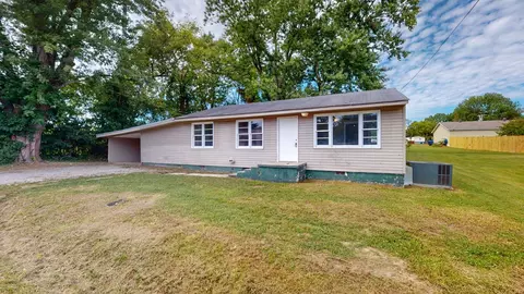 504 S Ramsey St, Manchester, TN 37355