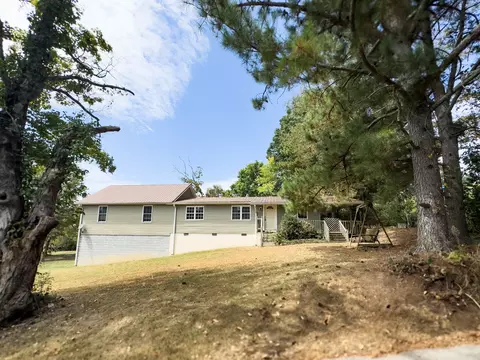 1101 Price Hollow Rd, Lynchburg, TN 37352