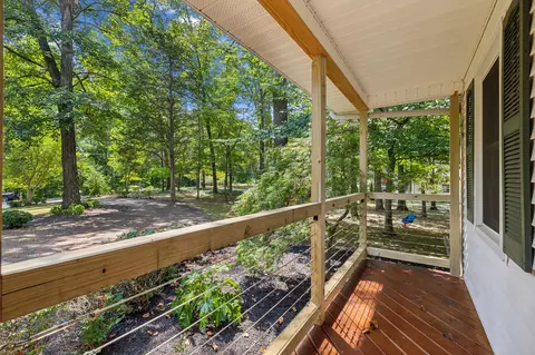 Exterior - 205 Tanglewood Dr, Dickson, TN 37055 photo 6 of 16