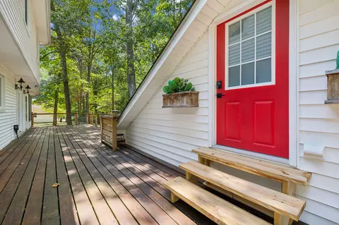 Exterior - 205 Tanglewood Dr, Dickson, TN 37055 photo 8 of 16