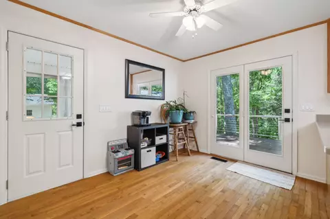 Entry Way - 205 Tanglewood Dr, Dickson, TN 37055 photo 2 of 8