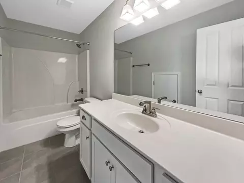 Bath - 4009 John Marsh Rd, Spring Hill, TN 37174 photo 3 of 4