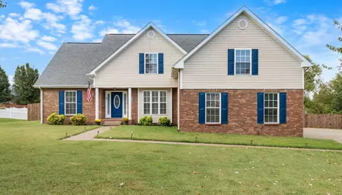1011 Haggard Dr, Clarksville, TN 37043