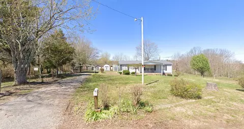 570 Cecil Hale Rd, Smithville, TN 37166