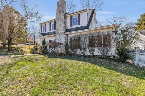 327 Crestway Dr, Chattanooga, TN 37411