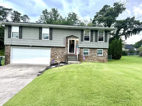 346 Branch Dr, Hixson, TN 37343