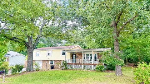 8626 Camp Columbus Rd, Hixson, TN 37343