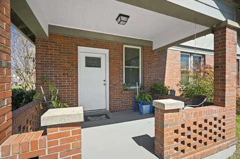 Exterior - 332 Walnut St, Springfield, TN 37172 photo 6 of 23