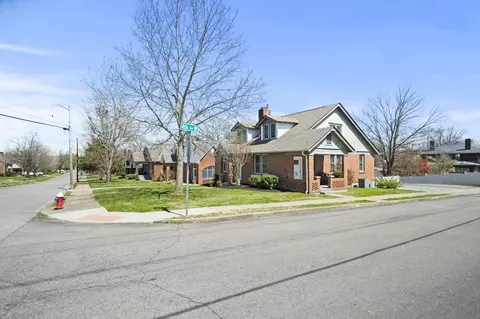 Exterior - 332 Walnut St, Springfield, TN 37172 photo 4 of 23