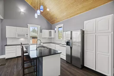 Kitchen - 332 Walnut St, Springfield, TN 37172 photo 3 of 7
