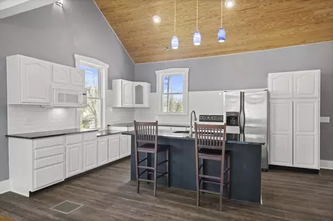 Kitchen - 332 Walnut St, Springfield, TN 37172 photo 1 of 7