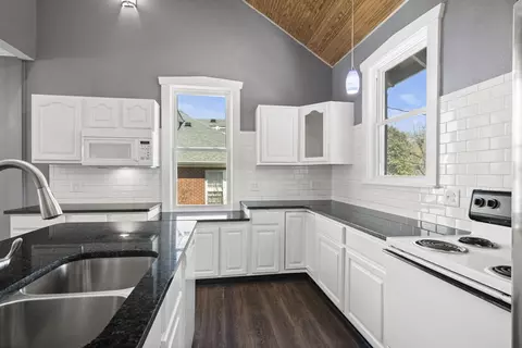 Kitchen - 332 Walnut St, Springfield, TN 37172 photo 7 of 7