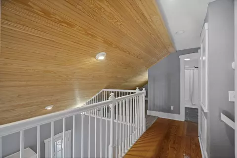 Entry Way - 332 Walnut St, Springfield, TN 37172 photo 2 of 2