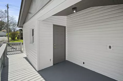 Exterior - 332 Walnut St, Springfield, TN 37172 photo 17 of 23