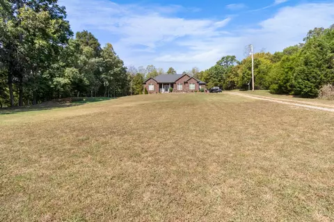 3660 Moore Hollow Rd, Woodlawn, TN 37191