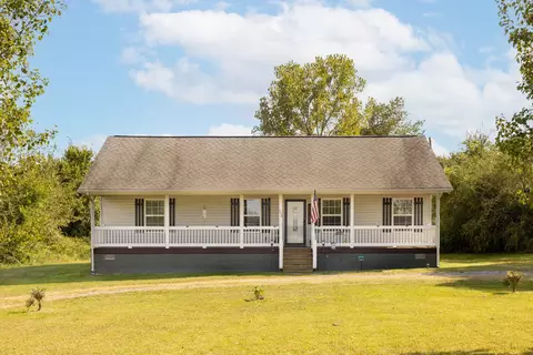 135 Corinth Rd, Portland, TN 37148