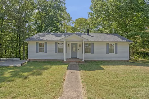 1022 Red Fox Ln, White House, TN 37188