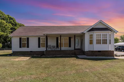 206 Greenbrier Swamp Rd, Unionville, TN 37180