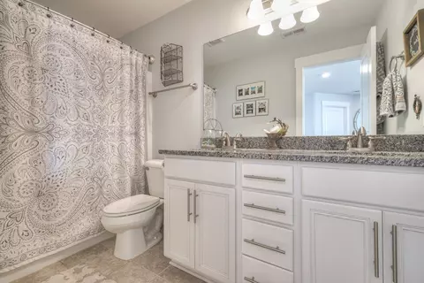 Bath - 2028 Gracious Dr, Franklin, TN 37064 photo 3 of 3