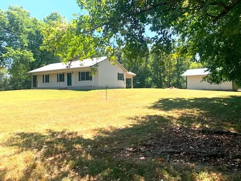 373 Snell Rd, Shelbyville, TN 37160