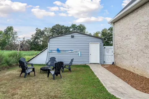 Exterior - 1151 Ball Park Rd, Morrison, TN 37357 photo 9 of 11