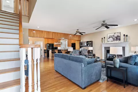 Entry Way - 1151 Ball Park Rd, Morrison, TN 37357 photo 3 of 5