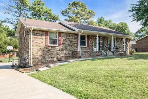 304 Hollywood Dr, Old Hickory, TN 37138