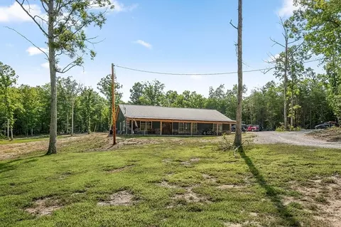 904 Meadows Dr, Spencer, TN 38585