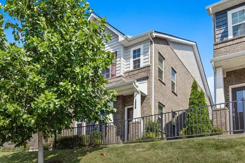 1008 Henley Pvt Ln, Gallatin, TN 37066
