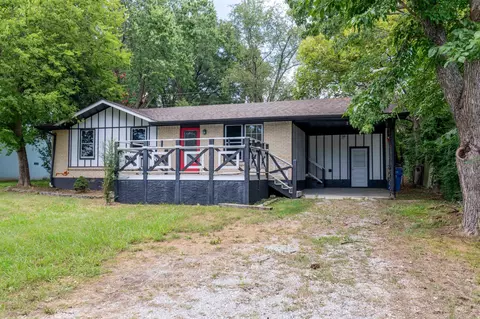 6211 Bonny Oaks Dr, Chattanooga, TN 37416