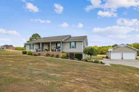 221 Main St E, Hickman, TN 38567
