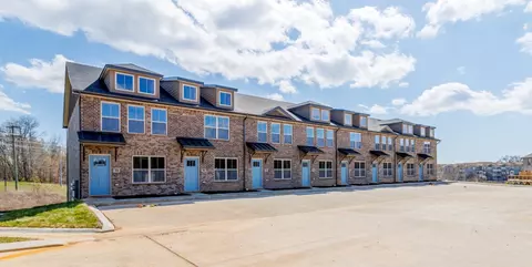 1000 Henry Place Blvd #607, Clarksville, TN 37042