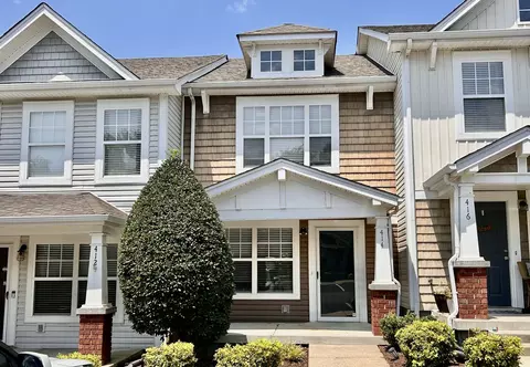 414 Flintlock Ct, Nashville, TN 37217