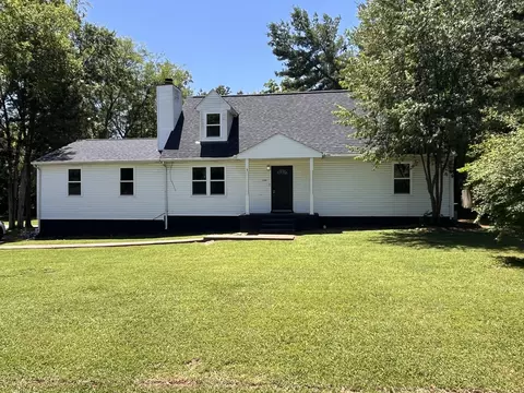 525 Summerfield Dr, Smyrna, TN 37167