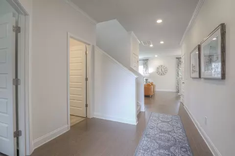 202 Crabourne Dr, White House, TN 37188