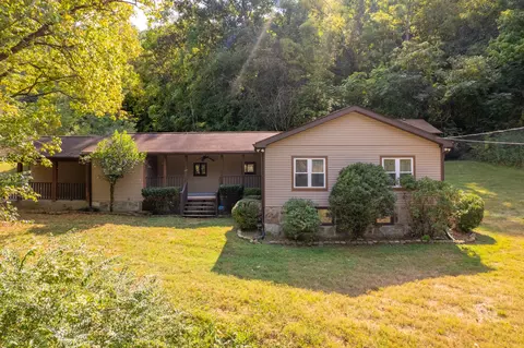 4833 Eatons Creek Rd, Nashville, TN 37218