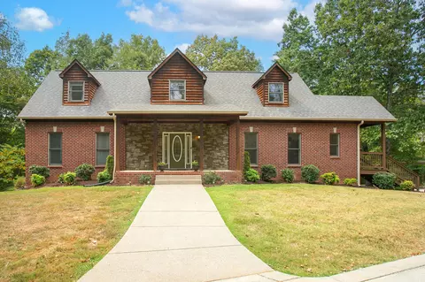 729 Scoutview Rd, Ashland City, TN 37015