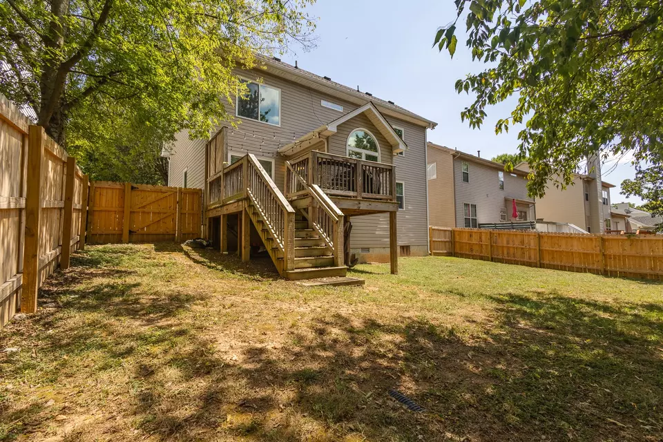 Exterior - 229 Bateman Ave, Franklin, TN 37067 photo 6 of 10