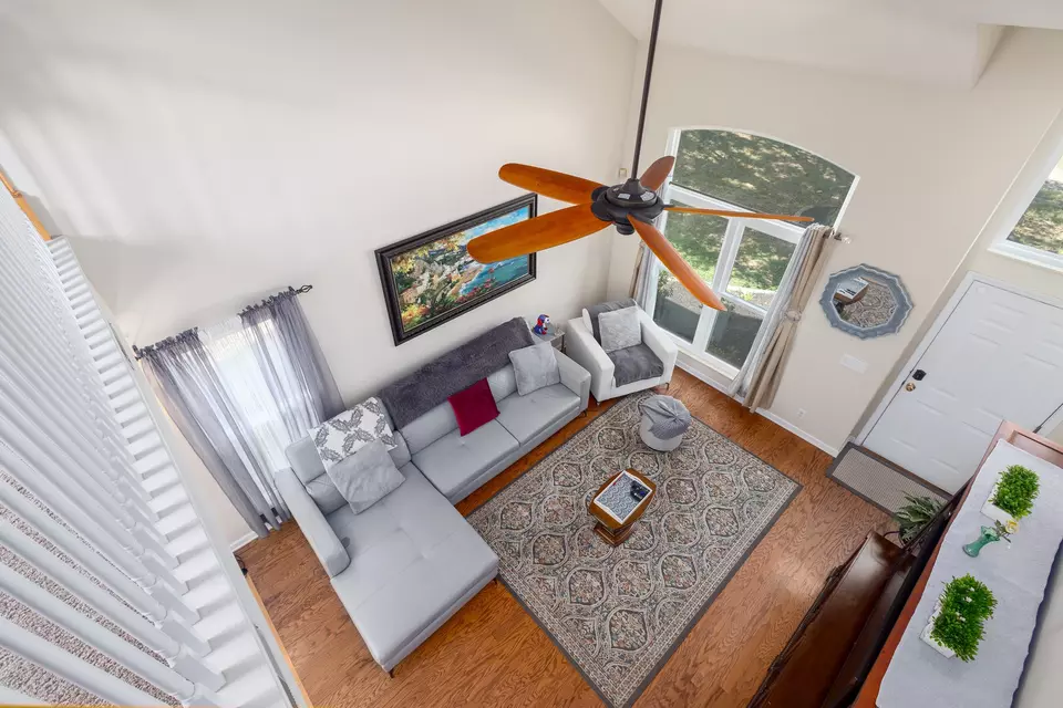 Living - 229 Bateman Ave, Franklin, TN 37067 photo 3 of 3
