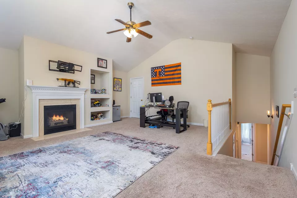 Living - 229 Bateman Ave, Franklin, TN 37067 photo 2 of 3