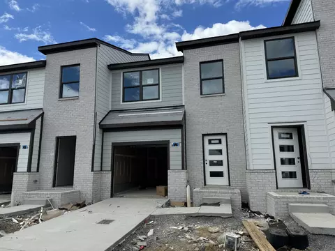 1085 Riverbrook Dr, Gallatin, TN 37066