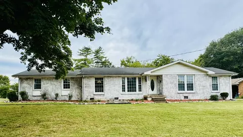 126 Maple Dr, Hendersonville, TN 37075