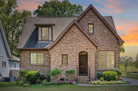 3912 Baxter Ave, Nashville, TN 37216
